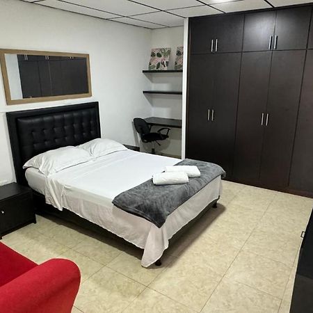 Acogedor Apartaestudio Ubicado En La Zona Rosa De Pereira Διαμέρισμα Εξωτερικό φωτογραφία